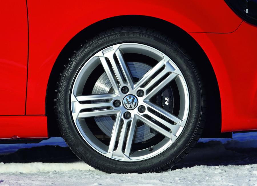  Volkswagen Golf R 2009 года  (фото 26 из 54)